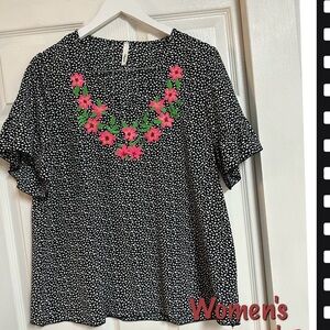 Floral Embellished Black and White Women's Top